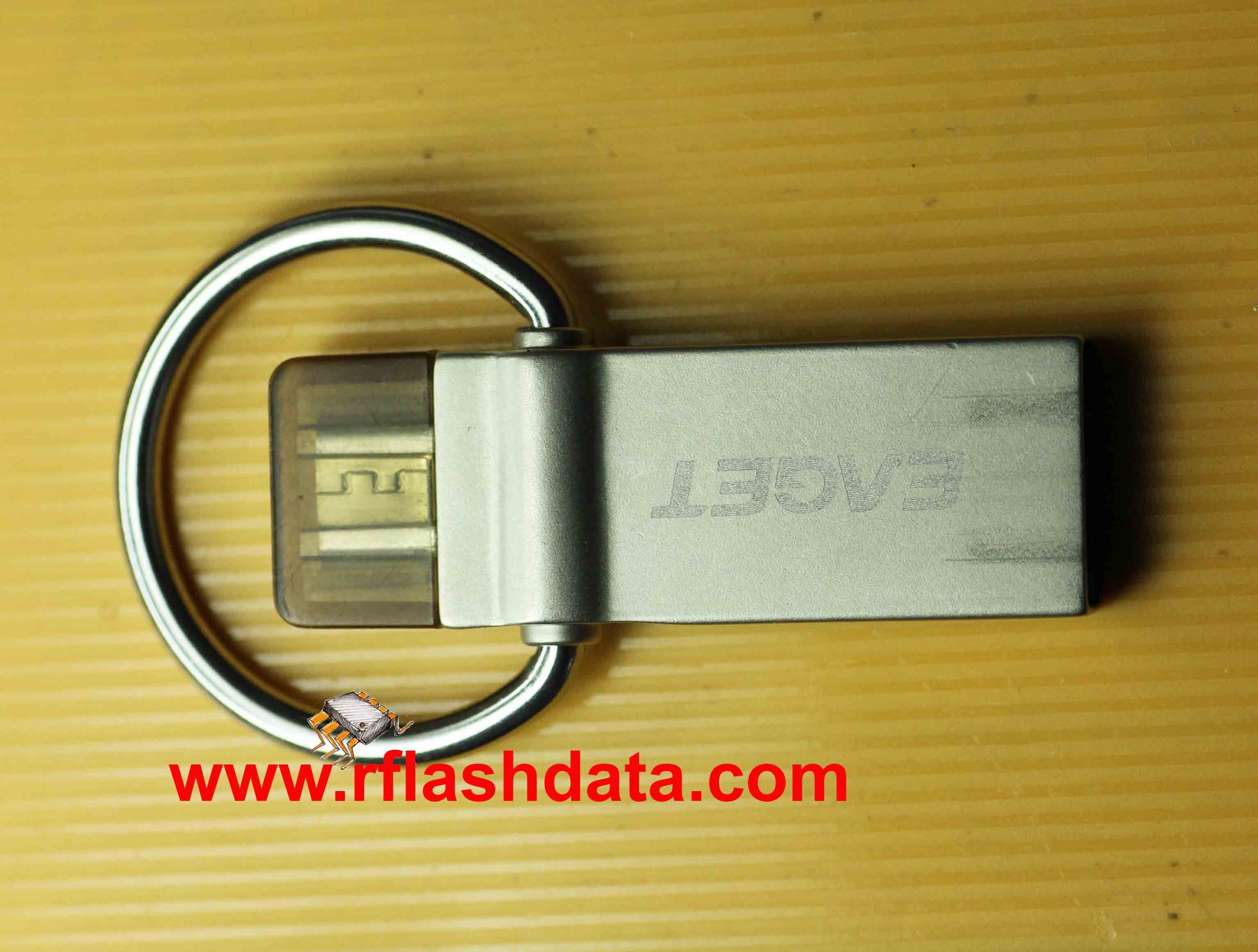 Eaget 32GB flash drive